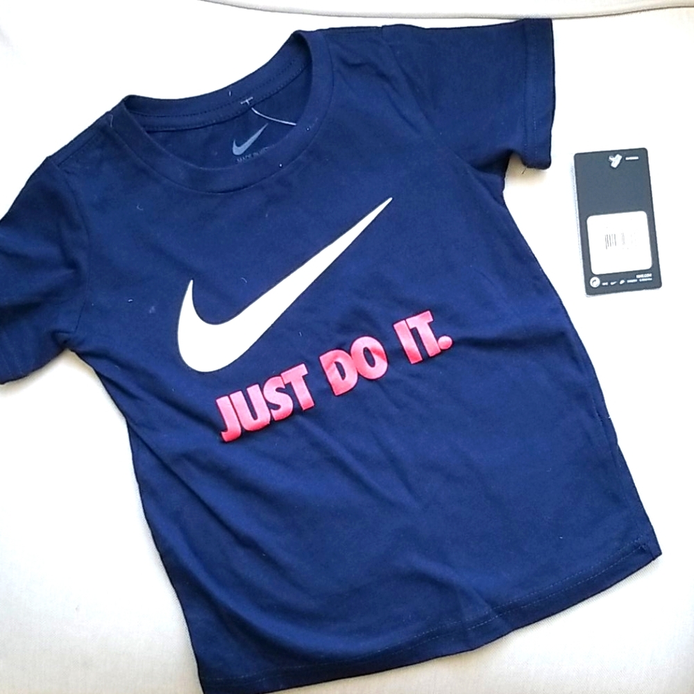 Boys toddler nike shirt 4T